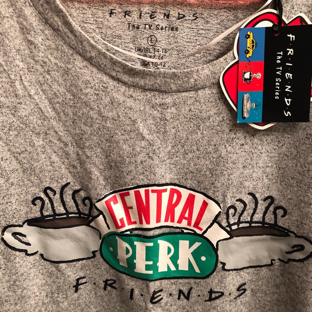 FRIENDS SWEATER
